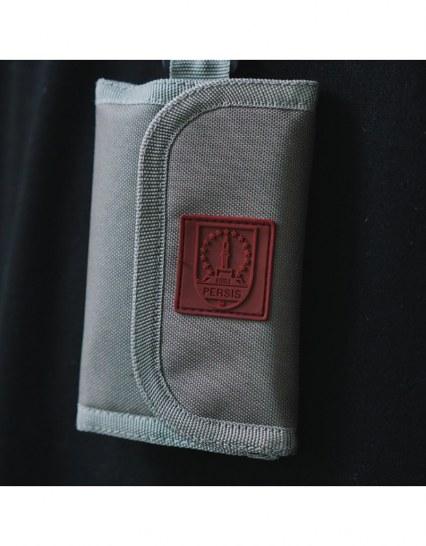 Persis Hanging Wallet Logo - Grey